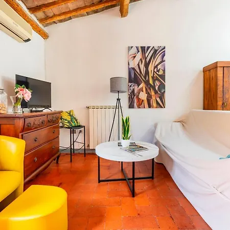 Chiara Apartment *