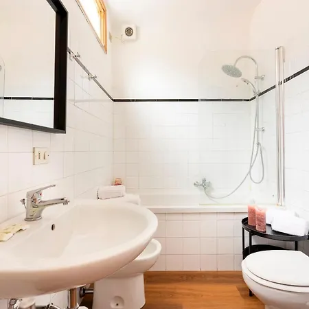 Chiara Apartment *