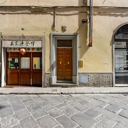 Chiara Apartman *